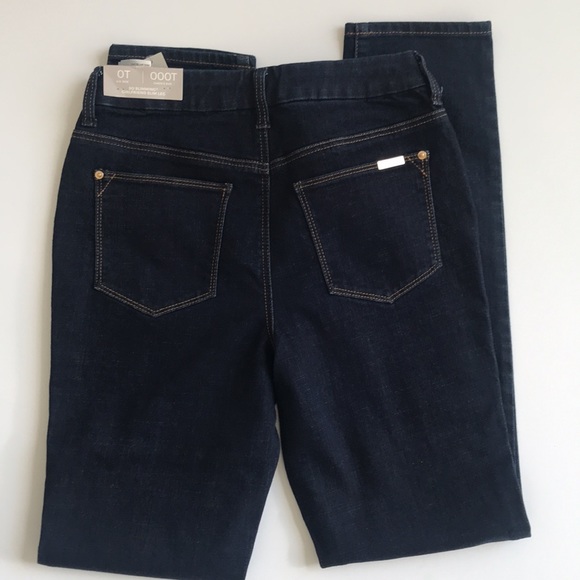 Chico’s So Slimming Girlfriend Slim - Picture 4 of 9